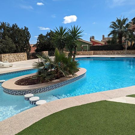 Pueblo Acantilado Sea View El Campello Bagian luar foto