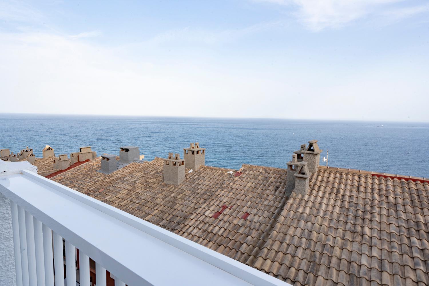 Pueblo Acantilado Sea View El Campello Bagian luar foto